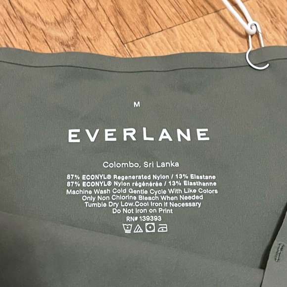 NWT Everlane Womens The Invisible High Rise Hipster Underwear Green Medium - Picture 7 of 11